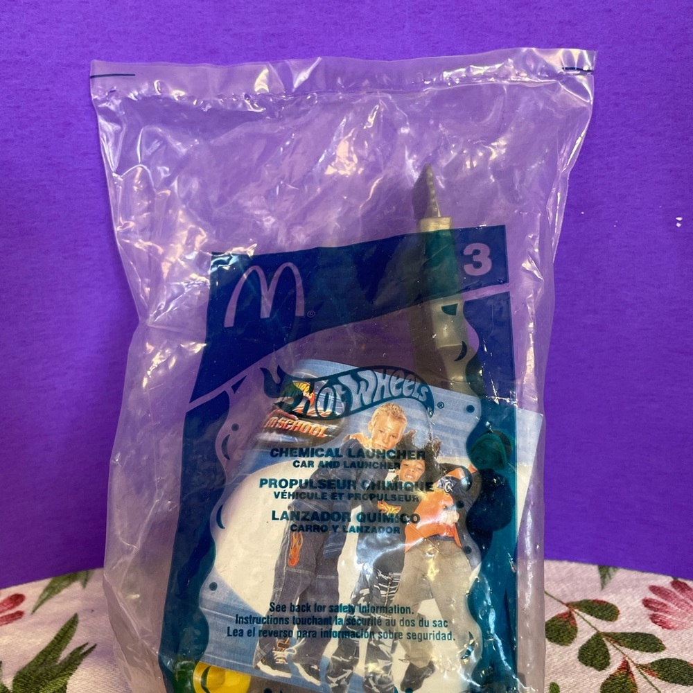 McDonalds Happymeal Hot Wheels #3 (Chemical Launcher)